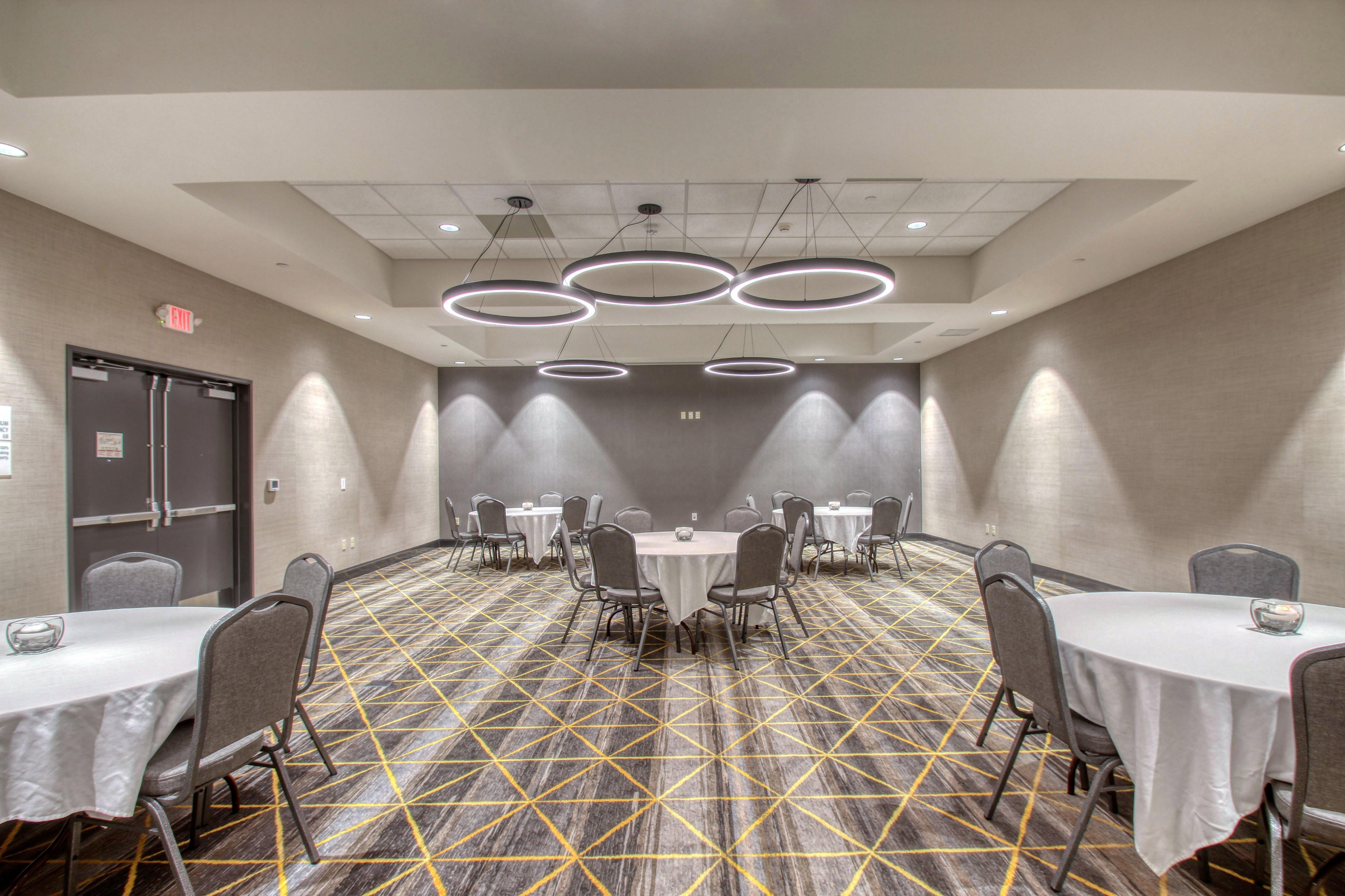 Holiday Inn - Appleton By Ihg Bagian luar foto