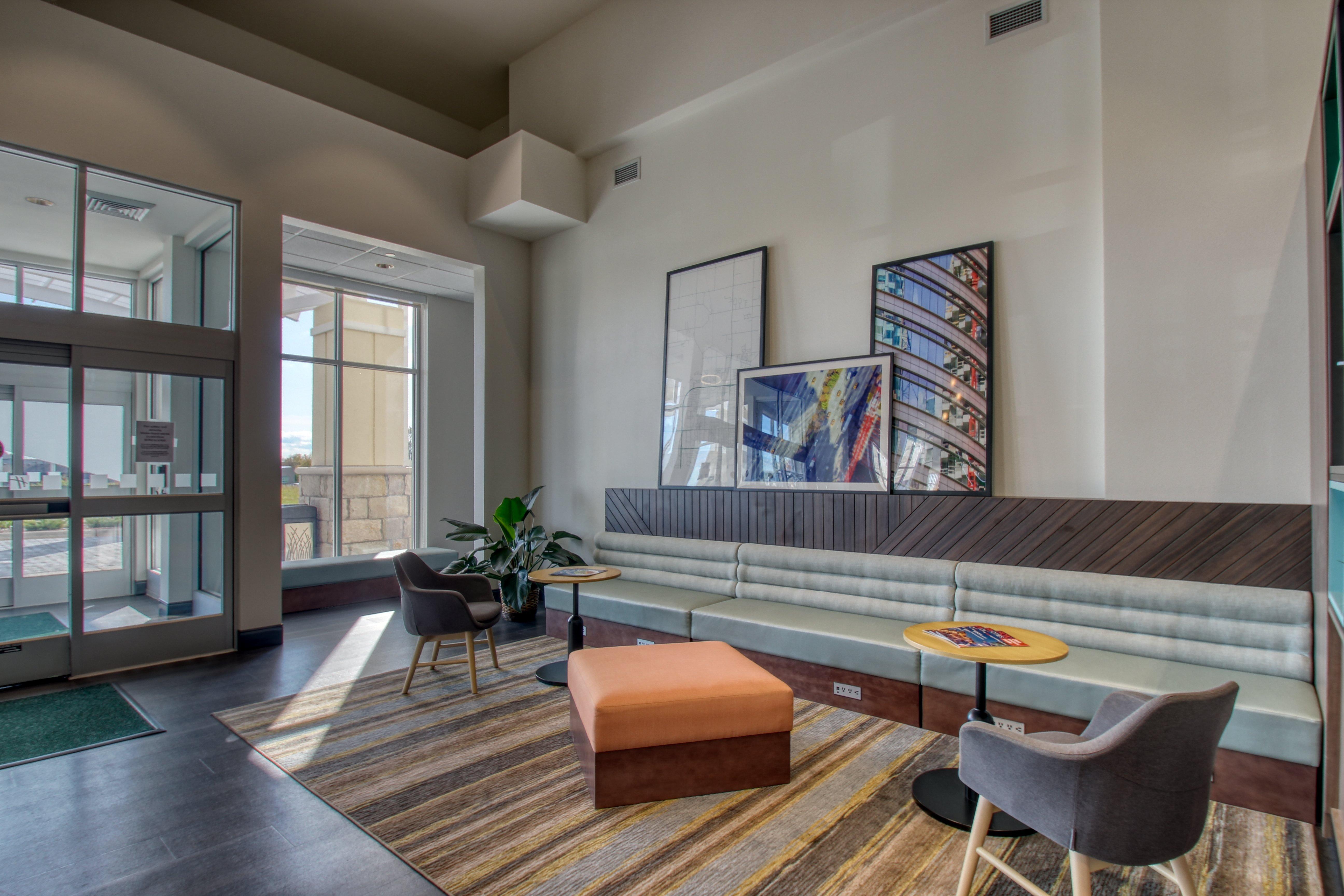 Holiday Inn - Appleton By Ihg Bagian luar foto